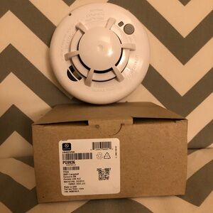 DSC PG9936 Wireless Smoke And Heat Detector